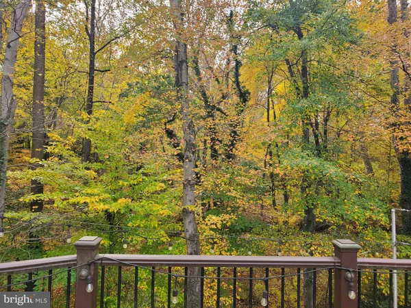 $784,000 | 5236 Ampthill Drive, Alexandria, VA 22312