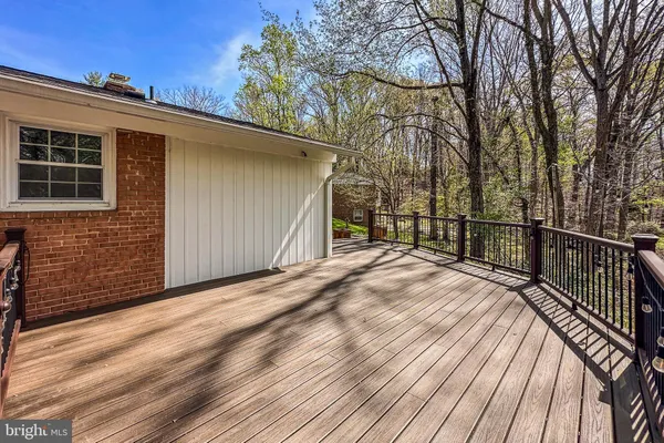 $784,000 | 5236 Ampthill Drive, Alexandria, VA 22312