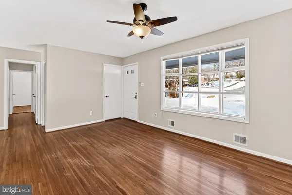 $784,000 | 5236 Ampthill Drive, Alexandria, VA 22312