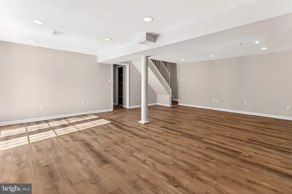 $784,000 | 5236 Ampthill Drive, Alexandria, VA 22312
