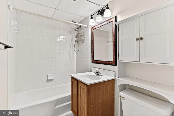 $784,000 | 5236 Ampthill Drive, Alexandria, VA 22312