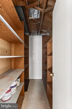 $784,000 | 5236 Ampthill Drive, Alexandria, VA 22312