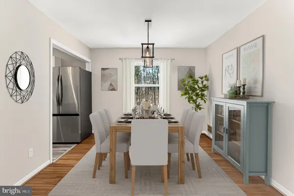 $784,000 | 5236 Ampthill Drive, Alexandria, VA 22312