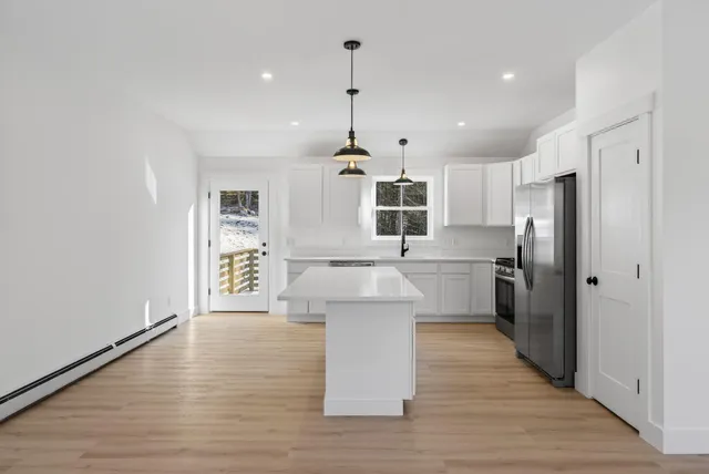 $449,000 | 33 Arrowhead Lane, Limerick, ME 04048