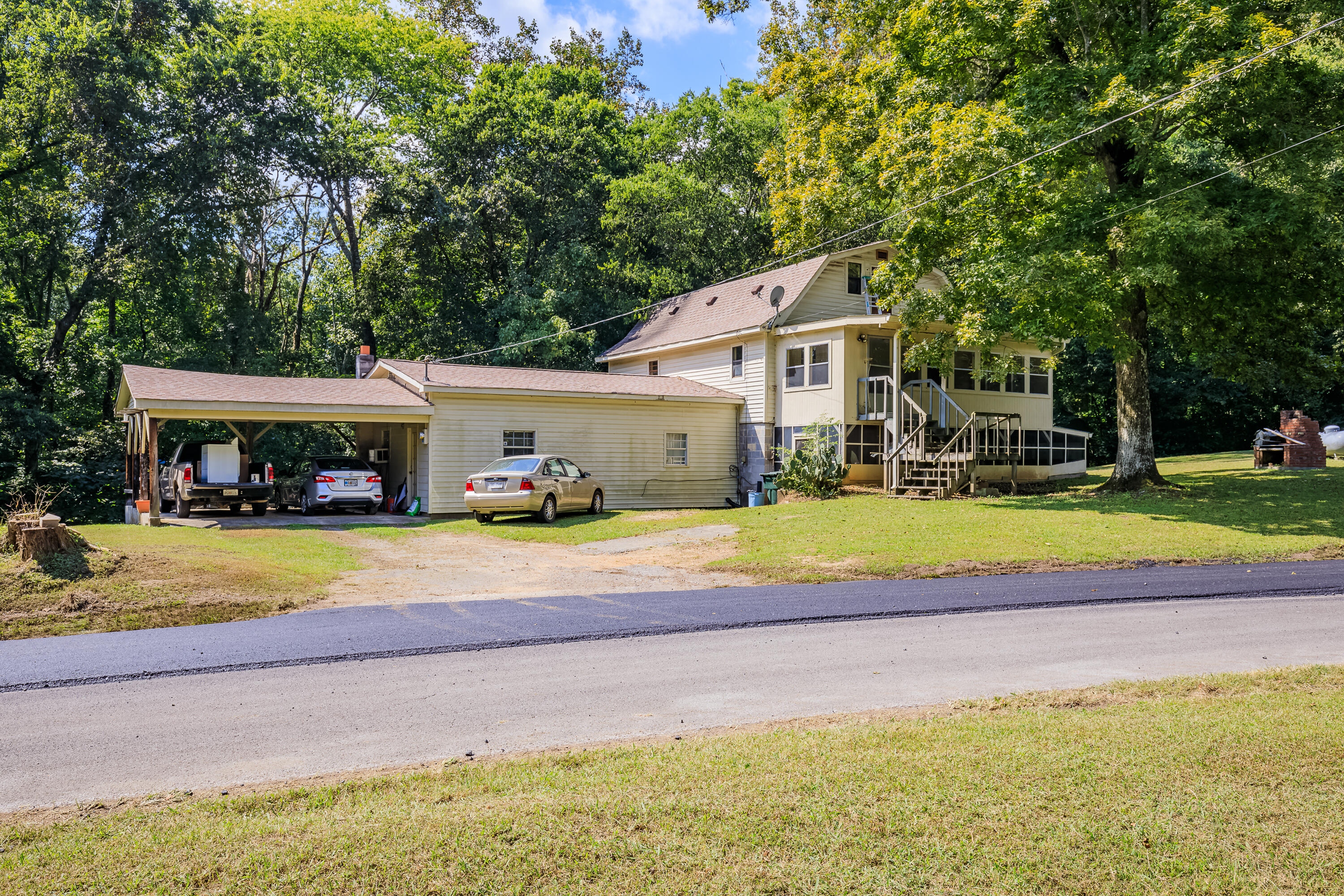 904 Dripping Springs Road LaFayette, GA 30728 - Photo 1 of 52 904 Dripping Springs Rd, LaFayette, GA