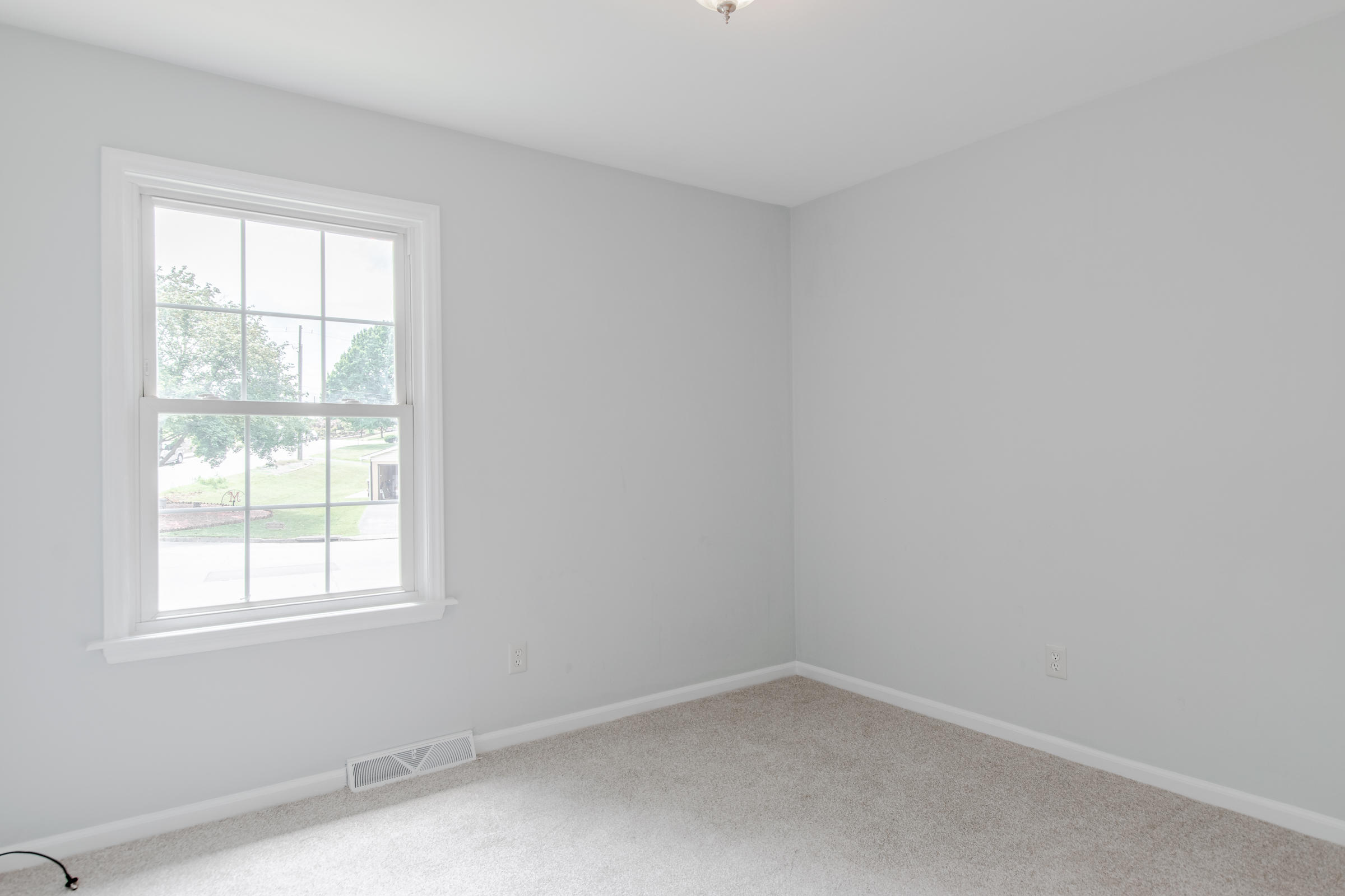 404 Highfield Road Salem, VA 24153 - Photo 31 of 45 404-Highfield-Rd-Salem-37