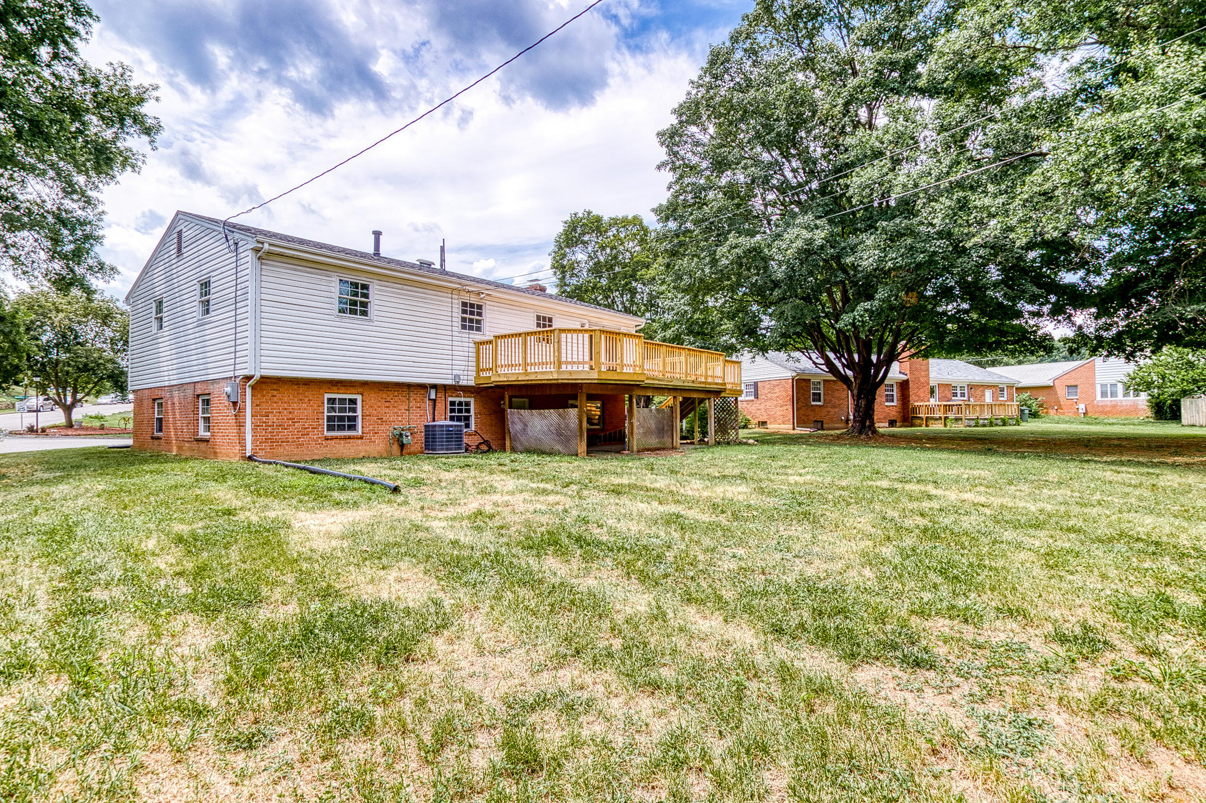 404 Highfield Road Salem, VA 24153 - Photo 7 of 45 404-Highfield-Rd-Salem-6