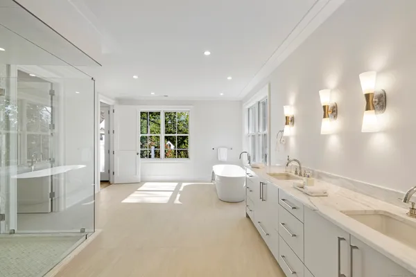 $4,400,000 | 32 Webb Road, Westport, CT 06880