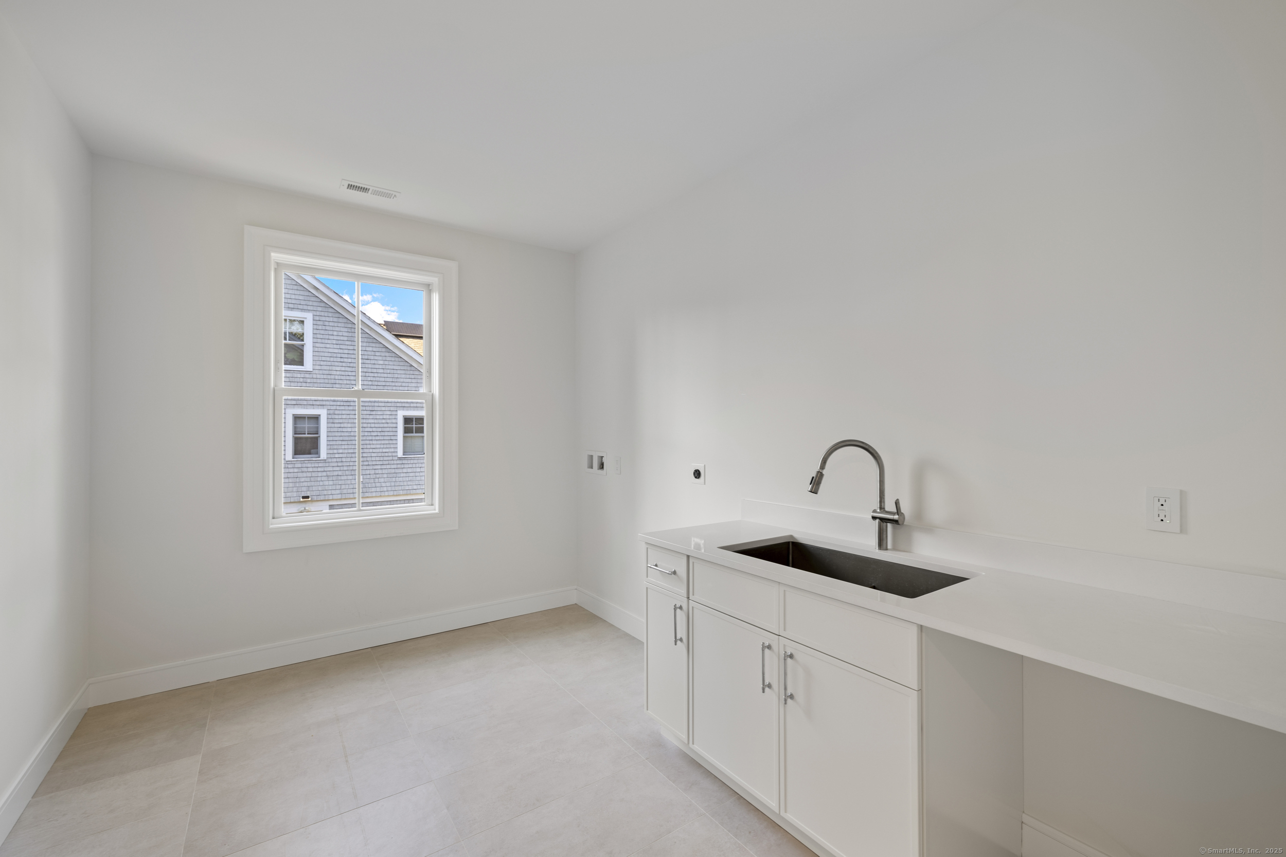 32 Webb Road Westport, CT 06880 - Photo 27 of 40