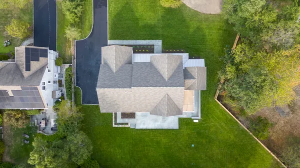 $4,400,000 | 32 Webb Road, Westport, CT 06880