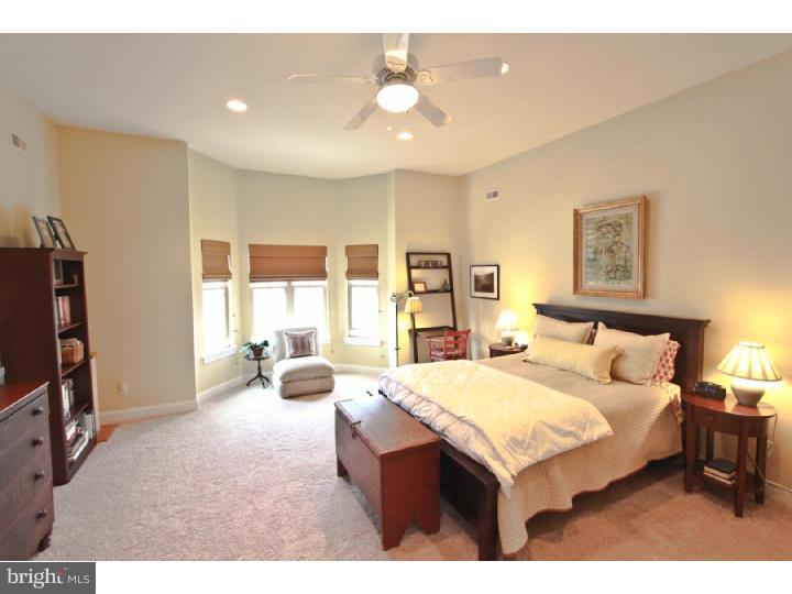 2242 Christian Street Philadelphia, PA 19146 - Photo 19 of 24 Bedroom - Main