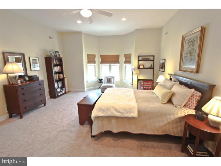 2242 Christian Street Philadelphia, PA 19146 - Photo 20 of 24 Bedroom - Main