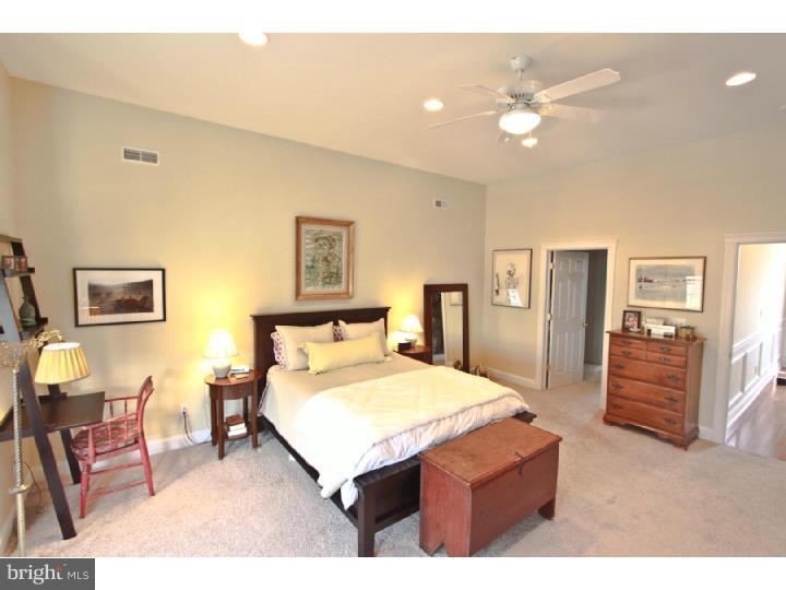 2242 Christian Street Philadelphia, PA 19146 - Photo 21 of 24 Bedroom - Main