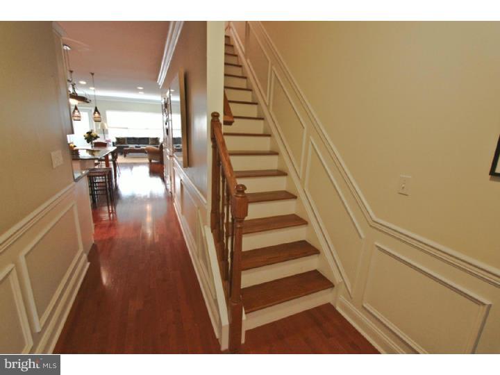 2242 Christian Street Philadelphia, PA 19146 - Photo 4 of 24 Foyer