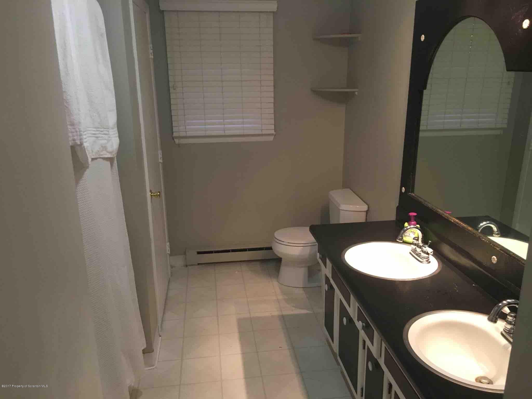 104 T Rt 367 Moscow, PA 18444 - Photo 13 of 15 Gallery Image 13
