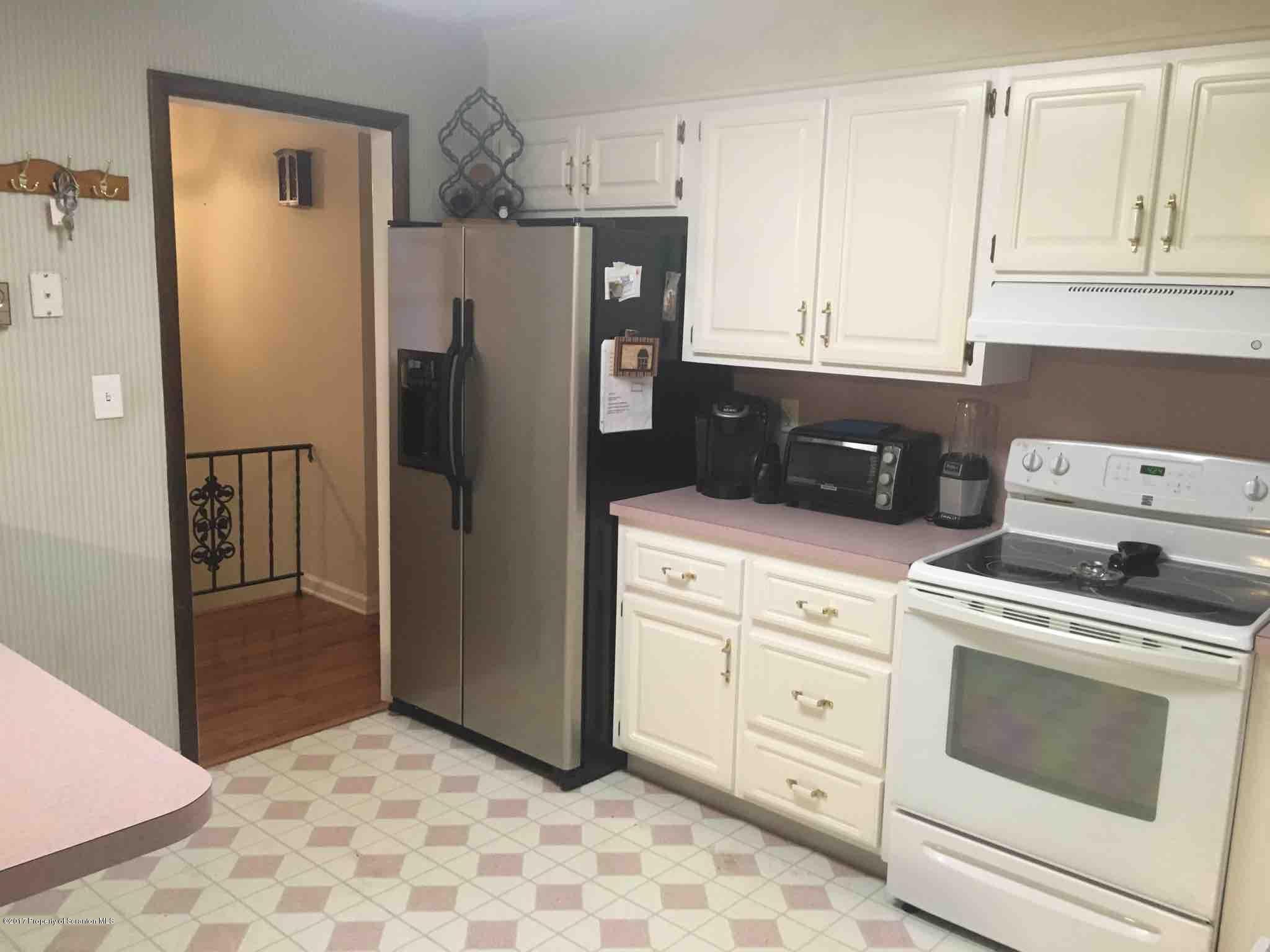 104 T Rt 367 Moscow, PA 18444 - Photo 6 of 15 Gallery Image 6