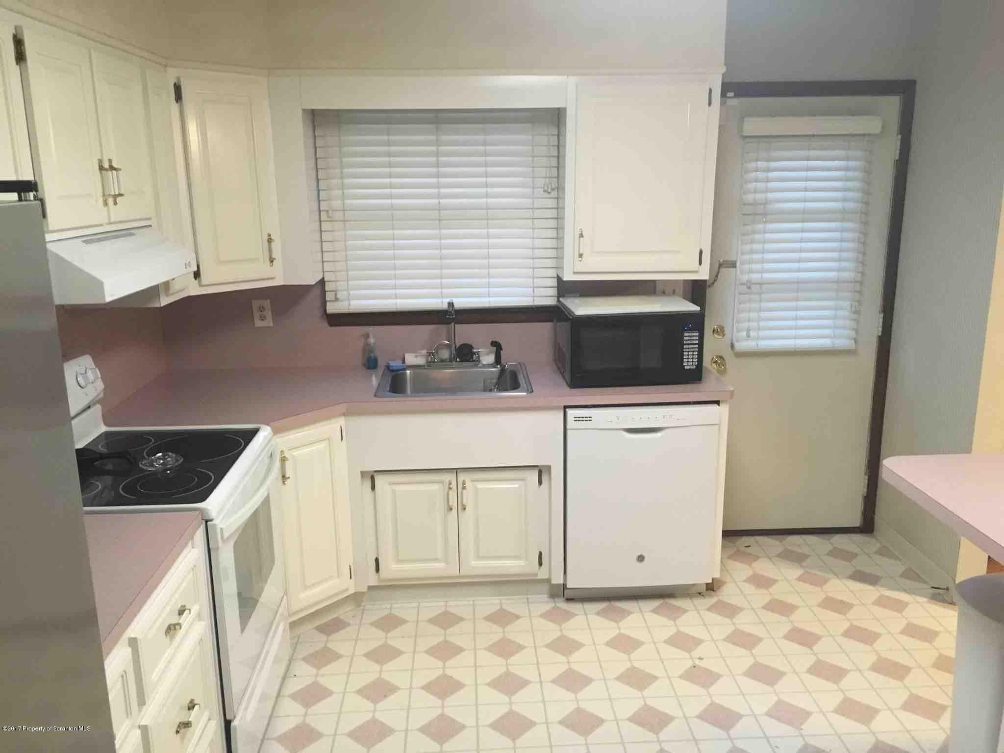104 T Rt 367 Moscow, PA 18444 - Photo 7 of 15 Gallery Image 7