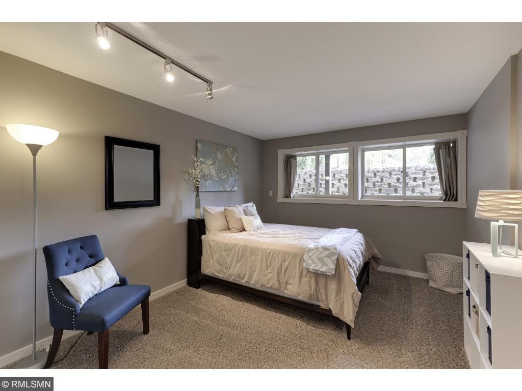 8940 Neill Lake Road, Unit E Eden Prairie, MN 55347 - Photo 18 of 24 Gallery Image 18