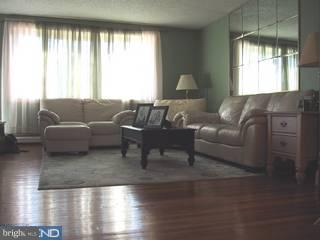 3833 Fairdale Road Philadelphia, PA 19154 - Photo 3 of 6 Gallery Image 3