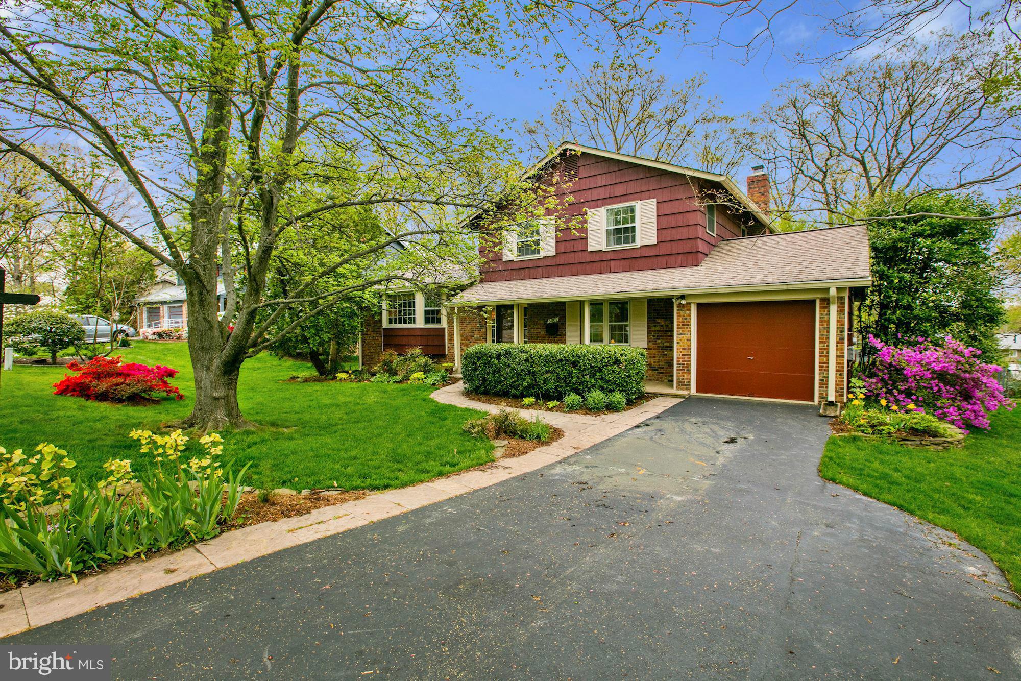 6007 Roxbury Avenue Springfield, VA 22152 - Photo 1 of 30 Lovely colonial in Cardinal Forest