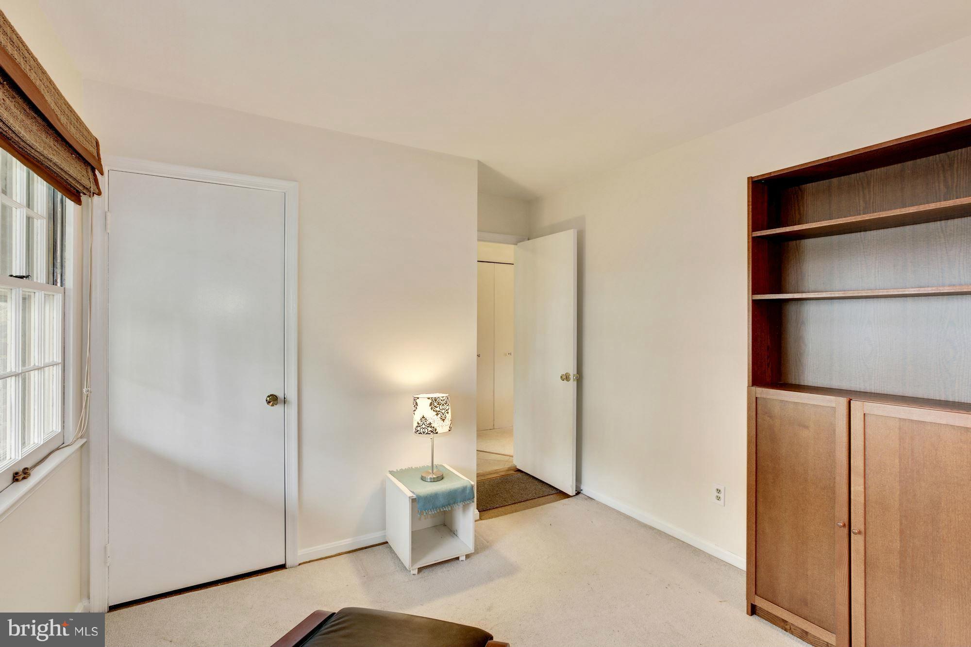 6007 Roxbury Avenue Springfield, VA 22152 - Photo 25 of 30 Main level bedroom, no steps involved.