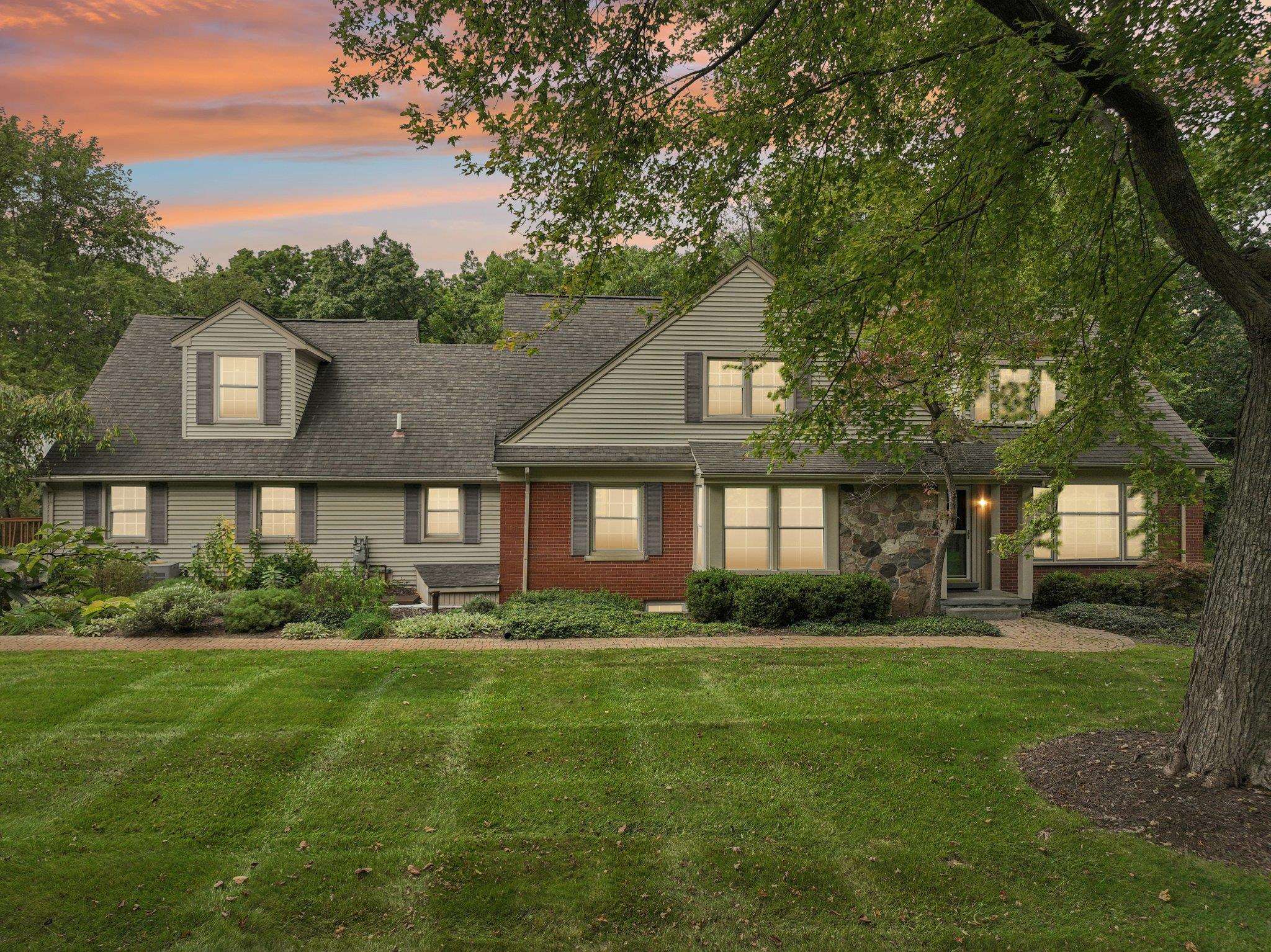 6022 Orion Road Rochester, MI 48306 - Photo 1 of 76 50186662-695c0f21-31b1-43be-b046-63ea394f42ee.JPG