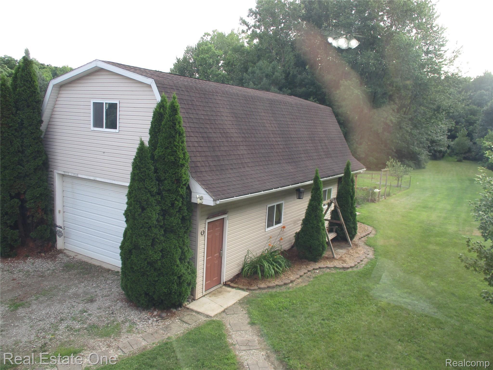 14192 North Hogan Road Linden, MI 48451 - Photo 44 of 45 IMG_2685.JPG