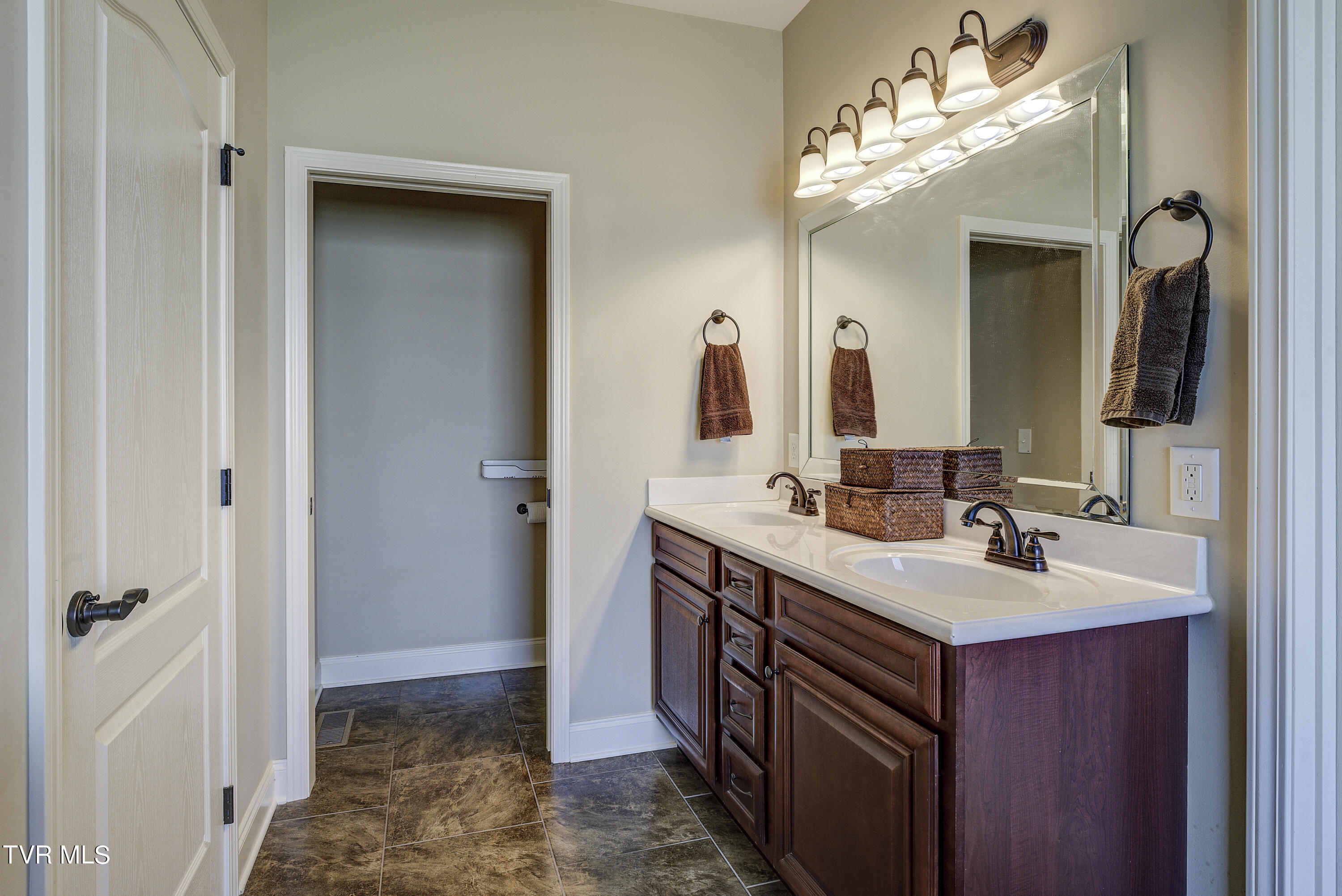 720 Hales Chapel Road Gray, TN 37615 - Photo 46 of 79 Master Bathroom