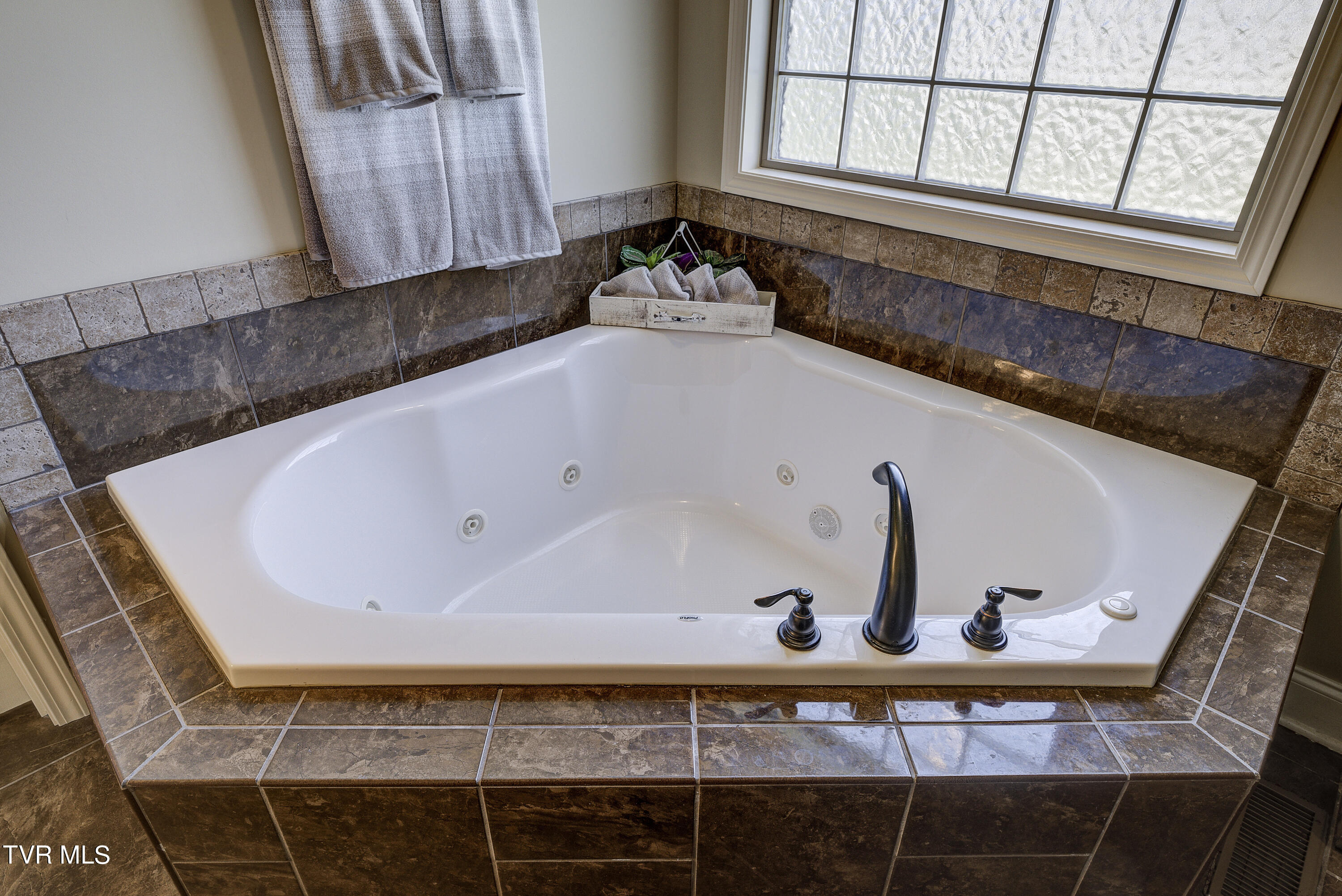 720 Hales Chapel Road Gray, TN 37615 - Photo 48 of 79 Hales-20