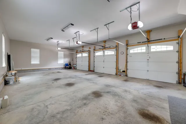 $750,000 | 1109 Montlake Road, Soddy Daisy, TN 37379