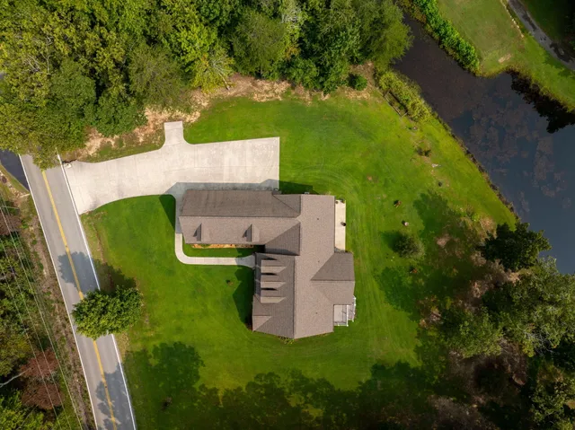 $750,000 | 1109 Montlake Road, Soddy Daisy, TN 37379