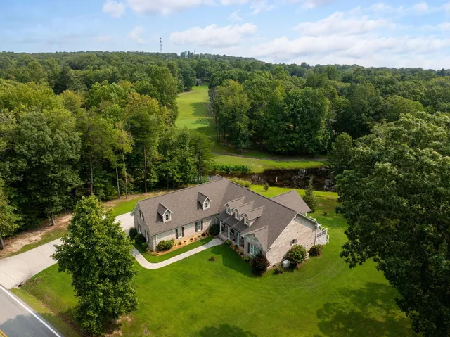 $750,000 | 1109 Montlake Road, Soddy Daisy, TN 37379