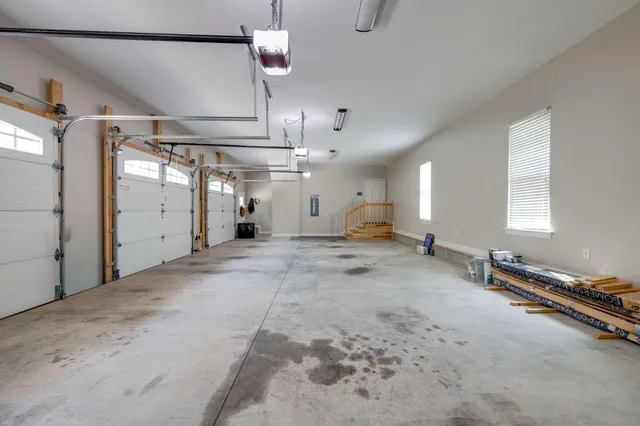 $750,000 | 1109 Montlake Road, Soddy Daisy, TN 37379