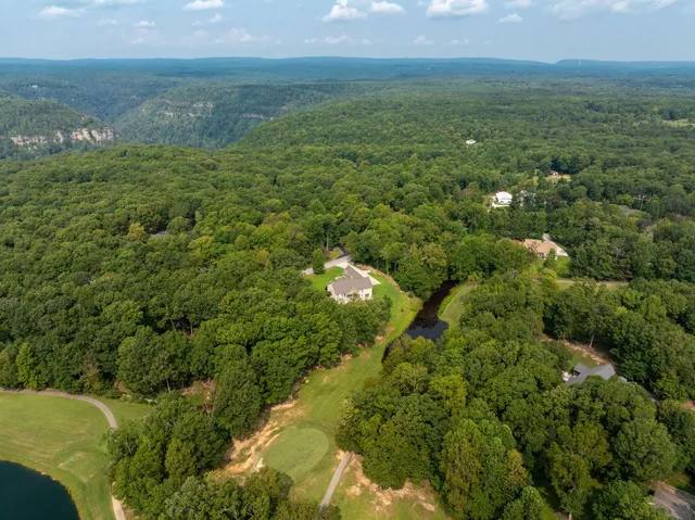 $750,000 | 1109 Montlake Road, Soddy Daisy, TN 37379