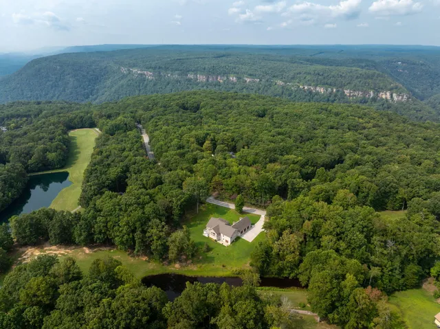 $750,000 | 1109 Montlake Road, Soddy Daisy, TN 37379