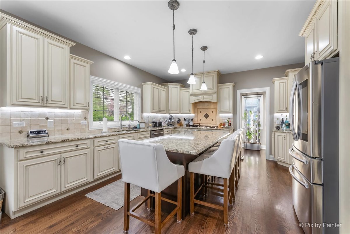 5 Walnut Ridge Court Cary, IL 60013 - Photo 7 of 39 Gallery Image 7