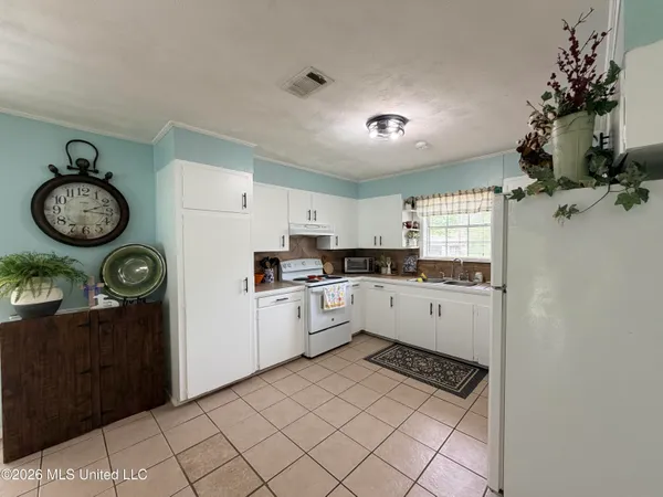 $169,000 | 502 Kennedy Drive Northwest, Magee, MS 39111