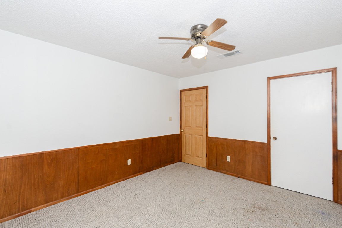 52 South Bachelor Button Street Lake Jackson, TX 77566 - Photo 27 of 45 a view of a room