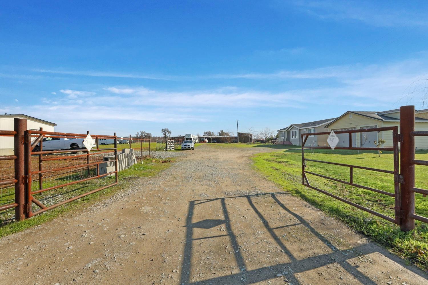 18370 Atkins Road Lodi, CA 95240 - Photo 37 of 59