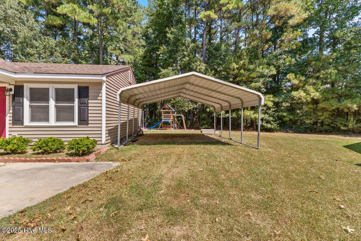 1805 Ruffleleaf Circle Wilson, NC 27893 - Photo 3 of 19 1805 Ruffleleaf Cir 2