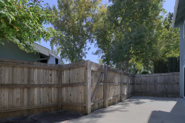 $388,000 | 637 Knollwood Drive, Woodland, CA 95695