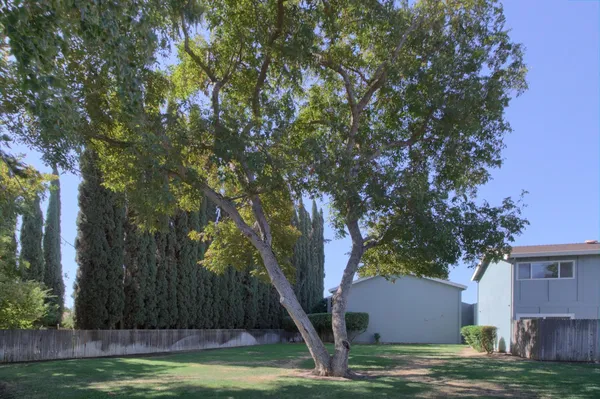 $388,000 | 637 Knollwood Drive, Woodland, CA 95695