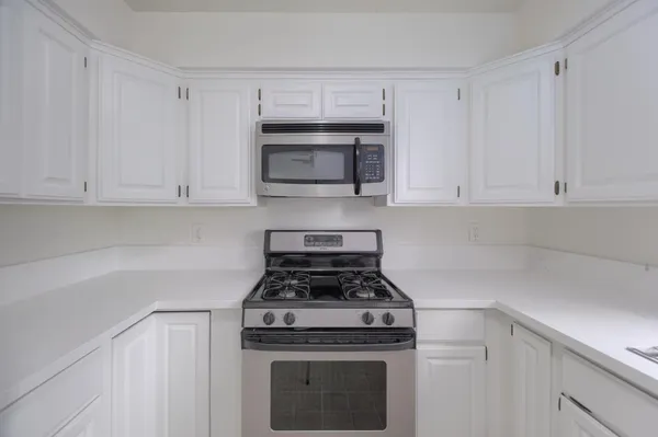 $388,000 | 637 Knollwood Drive, Woodland, CA 95695