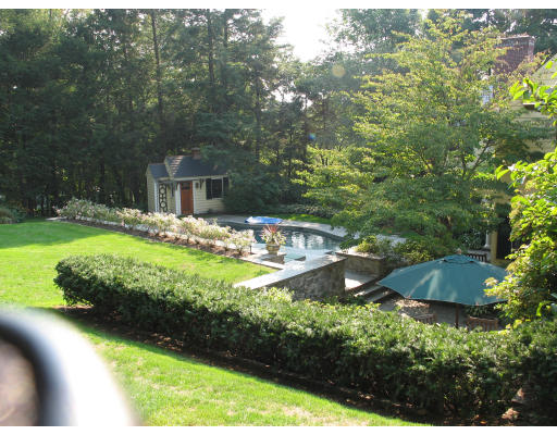 48 Green Hill Road Brookline, MA 02445 - Photo 4 of 17 Gallery Image 4