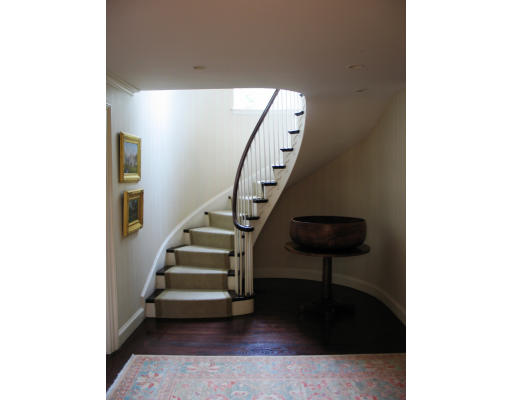 48 Green Hill Road Brookline, MA 02445 - Photo 5 of 17 Gallery Image 5