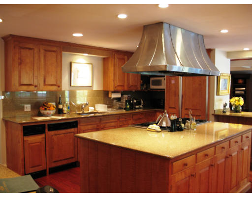 48 Green Hill Road Brookline, MA 02445 - Photo 6 of 17 Gallery Image 6