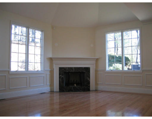 136 Harwich Road Newton, MA 02467 - Photo 5 of 11