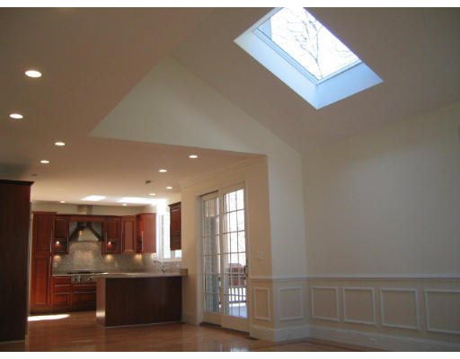 136 Harwich Road Newton, MA 02467 - Photo 7 of 11