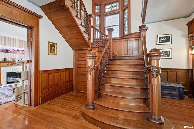 $360,000 | 1102 College Avenue, Davenport, IA 52803