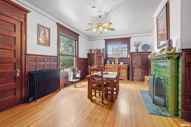 $360,000 | 1102 College Avenue, Davenport, IA 52803